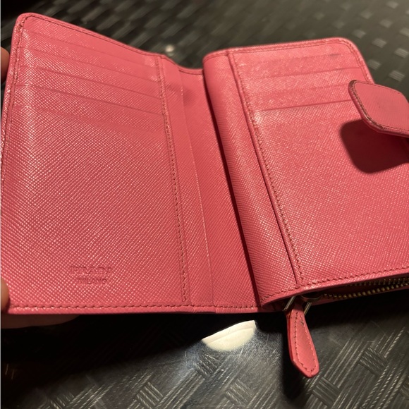 Authentic wallet Prada - Picture 5 of 5